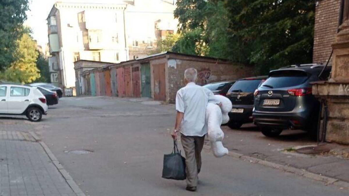 Пригоди речей дивовижні, як людські долі