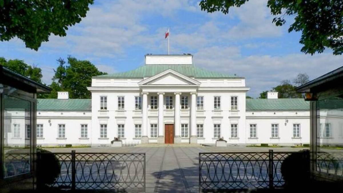 Польща депортує українця, що пілотував дрон над центром Варшави