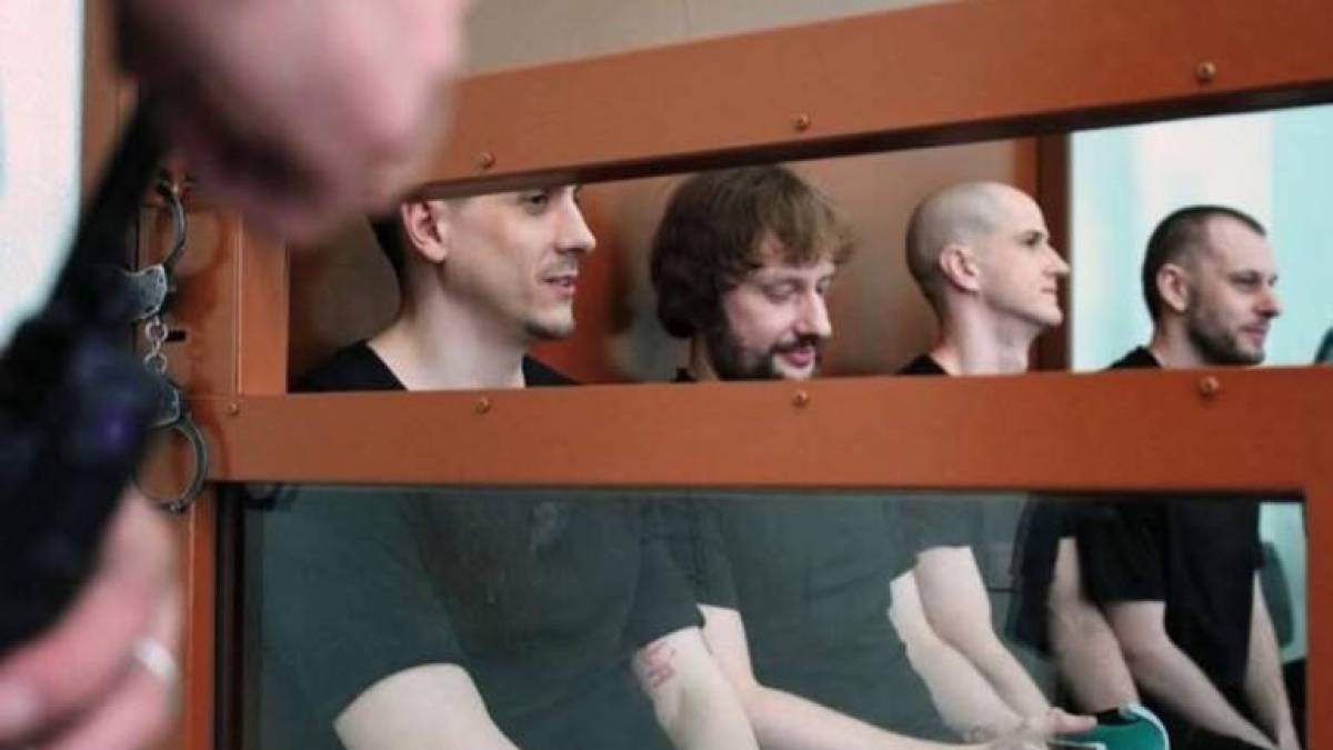 “московський суд” виніс вирок чотирьом українським військовополоненим.