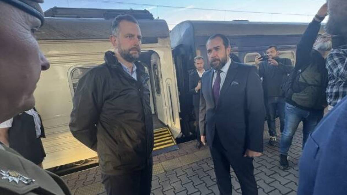 До Києва прибув глава Міноборони Польщі
