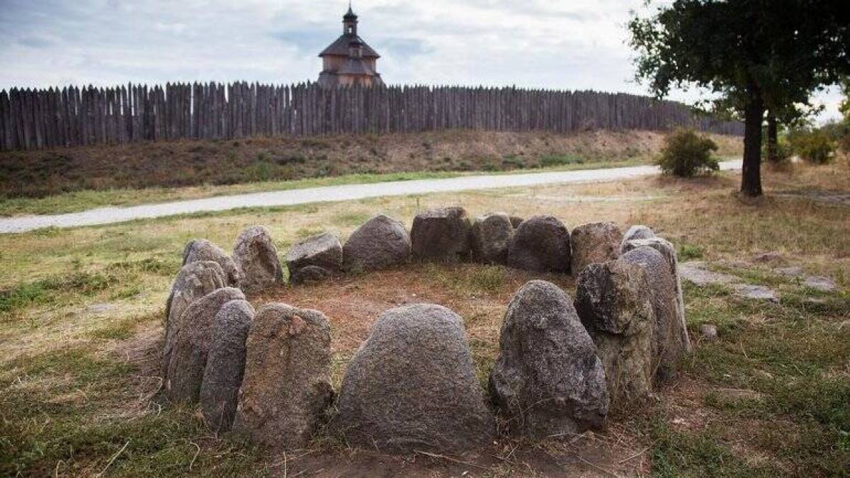 Запоріжців запрошують на марш прибирання 60-річного заповідника “Хортиця”