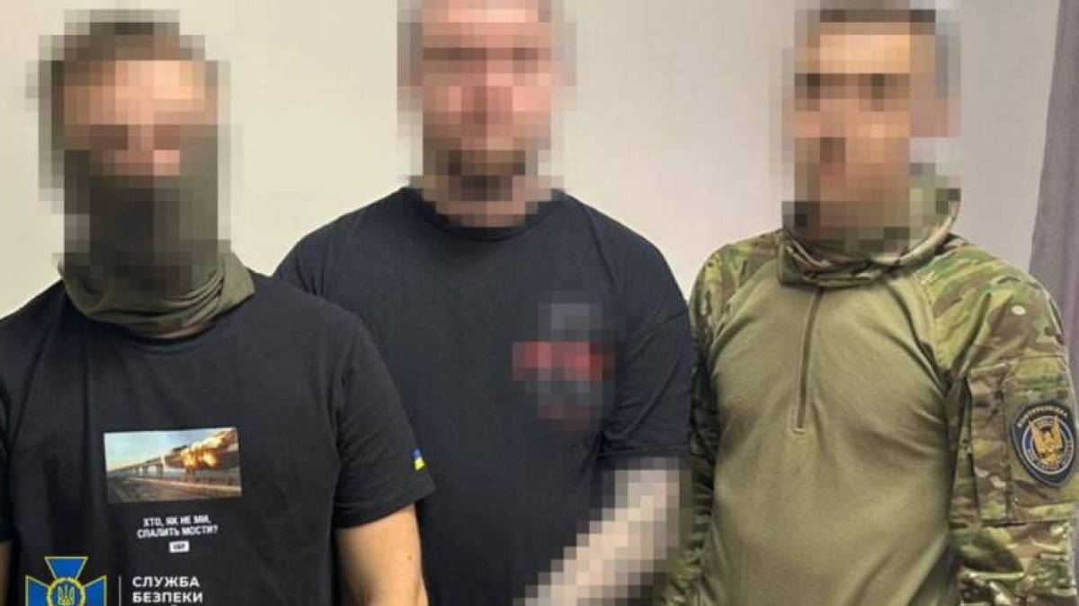 СБУ затримала агентів фсб, які переправляли до росії українські SIM-карти для ударних БПЛА типу «шахед»