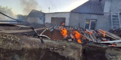 Ворожі обстріли спричинили три пожежі в Пологівському та Василівському районах