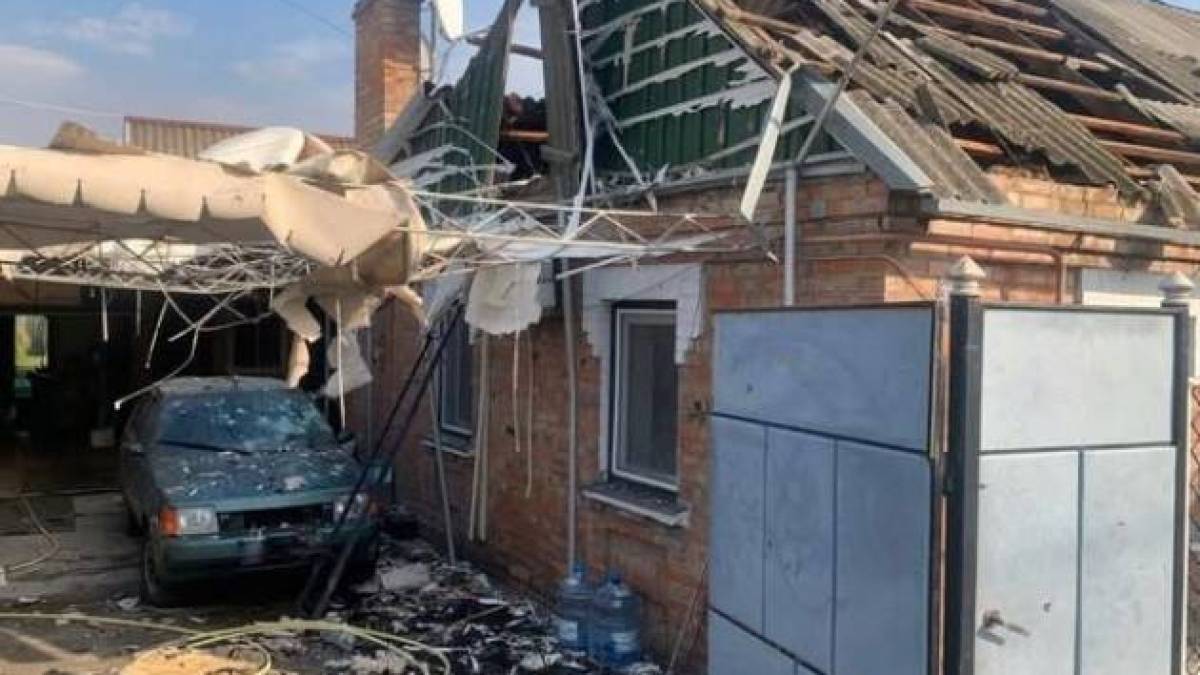 Ворог протягом дня атакував з артилерії та дронами два райони Дніпропетровщини, є загибла