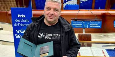 Премію імені Вацлава Гавела отримав український журналіст, якого повернули з російського полону