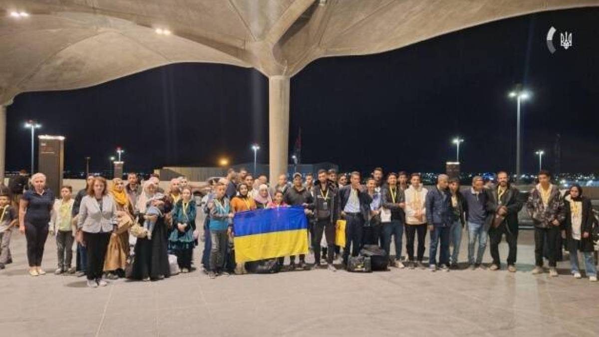 Україна евакуювала 48 своїх громадян із Гази, з них — 16 дітей