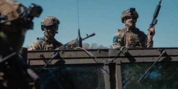Орієнтовні втрати ворога на 26 жовтня — Генштаб ЗСУ: 1 136 890 (+900) осіб, 34 002 (+15) артсистеми, 23 477 (+18) ББМ