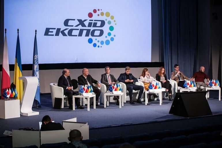 https://armyinform.com.ua/wp-content/uploads/2021/10/foto-2.jpg