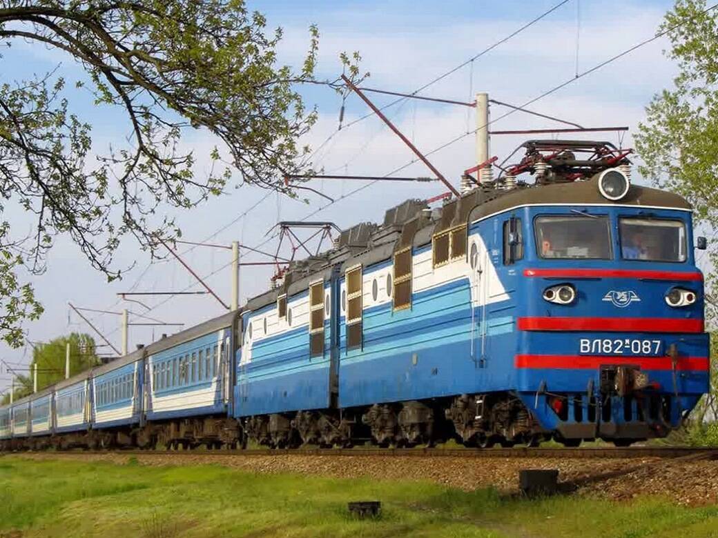 Поїзди на Ніжинському напрямку курсують із затримками, частина — об’їзними маршрутами