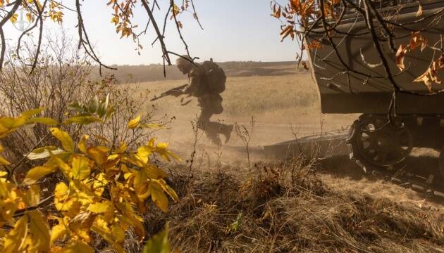 Орієнтовні втрати ворога на 14 жовтня — Генштаб ЗСУ: 1125150 (+1200) осіб, 11256 (+5) танків, 33628 (+29) артсистем