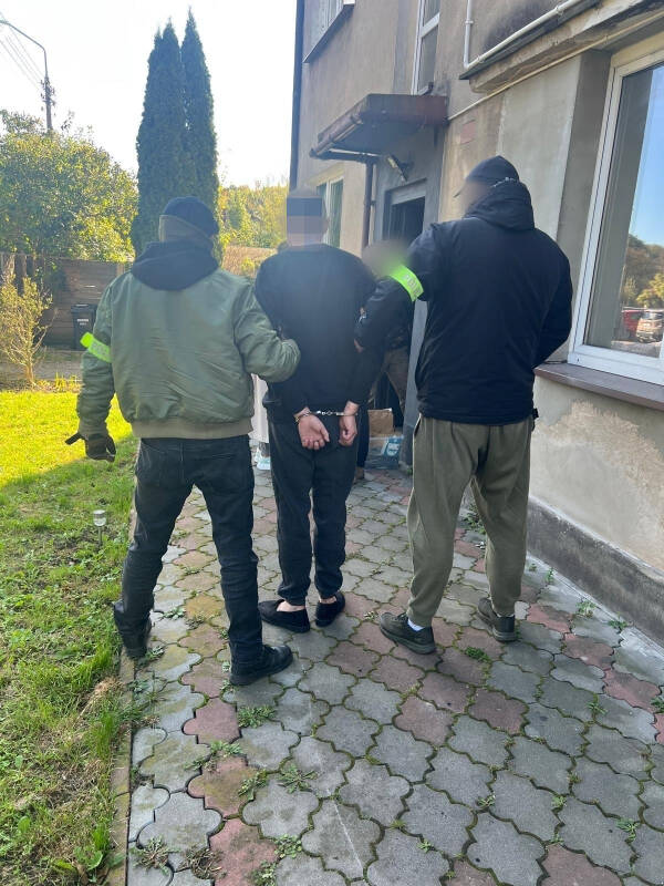 У Польщі заарештували палія авто з українськими номерами