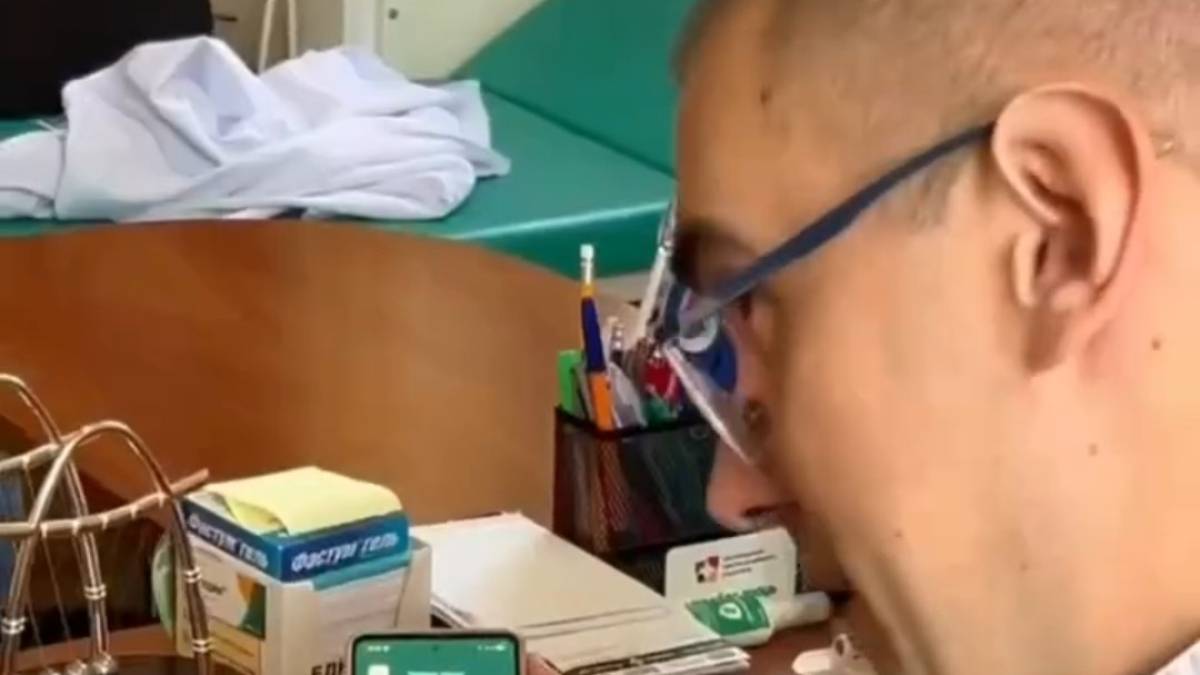 У Запоріжжі спілкуватися з лікарями стало простіше – без дзвінків і черг