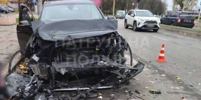 П’яна водійка протаранила маршрутку