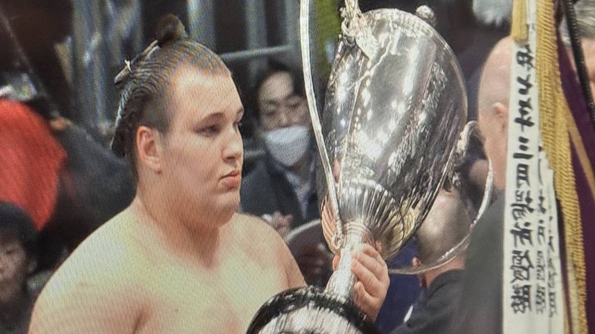 Український сумоїст Данило Явгусишин виграв Кубок імператора в Японії
