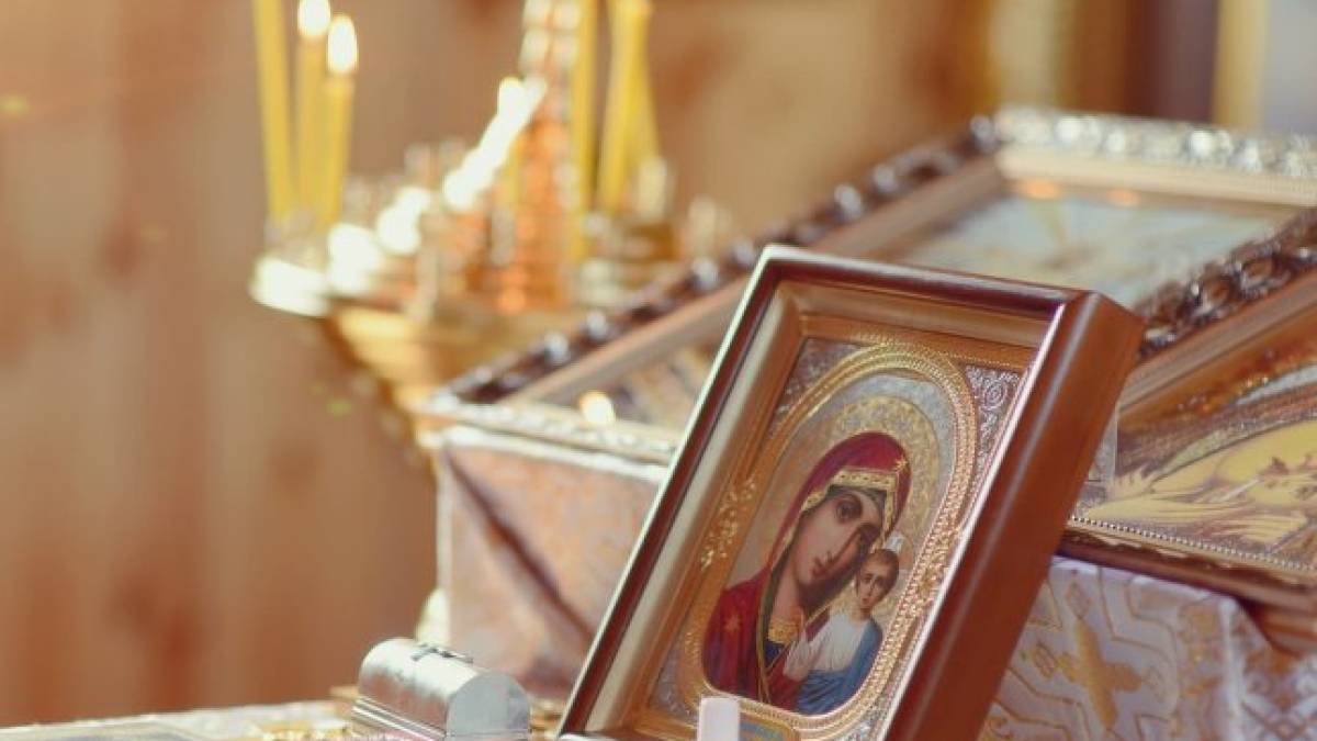 Церковне свято 2 грудня: про що молитися святому
