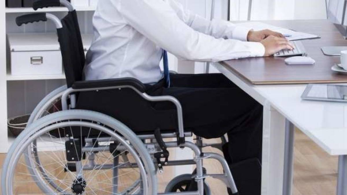 Допомога у працевлаштуванні  людям з інвалідністю