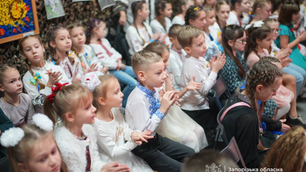 В Запорізькій школі-інтернаті «Орієнтир» навчають бачити серцем
