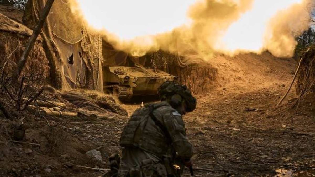 Орієнтовні втрати ворога на 5 грудня – Генштаб ЗСУ: 1 178 610 (+1240) осіб, 431 (+1) літак,  1558 (+2) РСЗВ