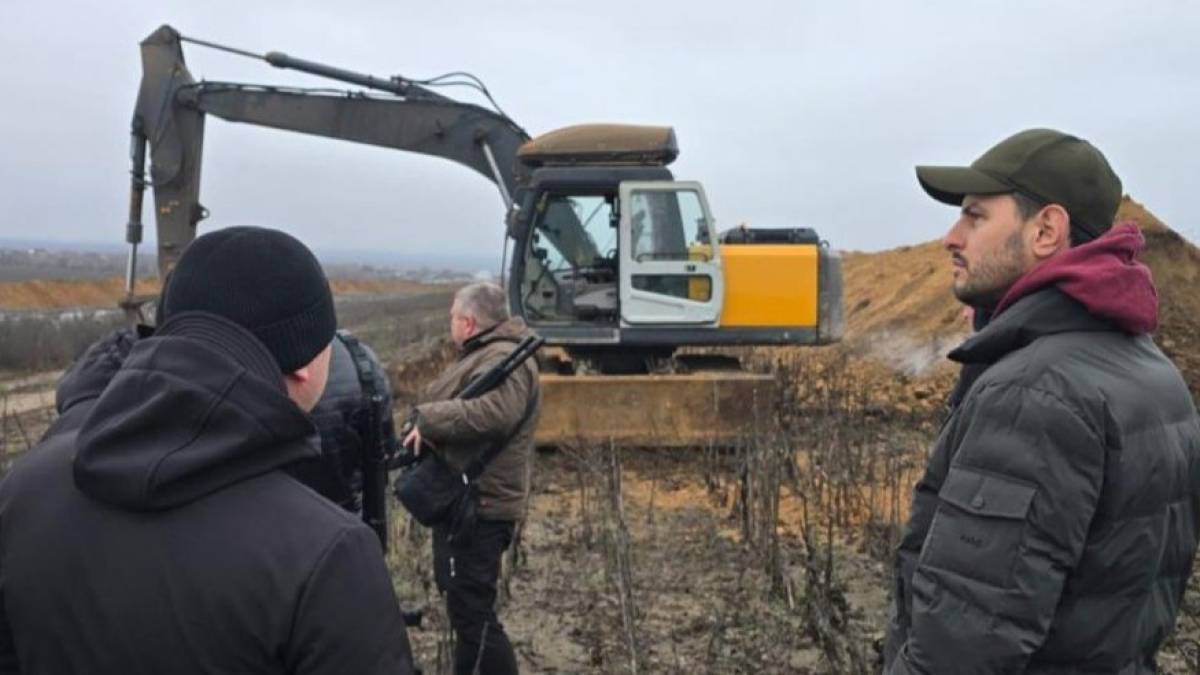 Фортифікації для оборони Запоріжжя допомагають зводити підприємці з Рівненщини