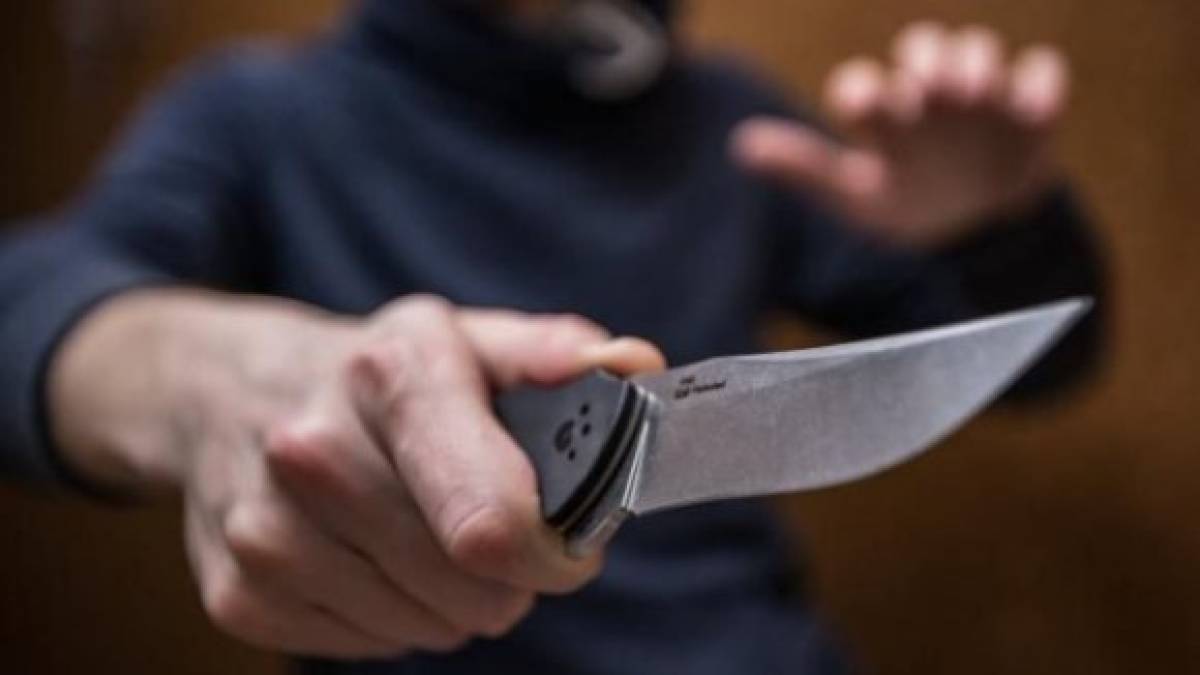 У Запоріжжі сварка під час застілля переросла у різанину