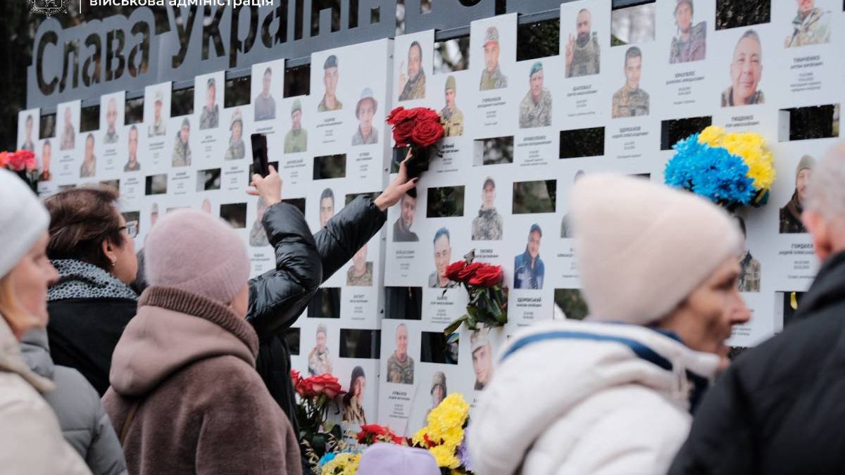 На Алеї пам’яті полеглих Героїв у Запоріжжі відкрили ще чотири нові стенди
