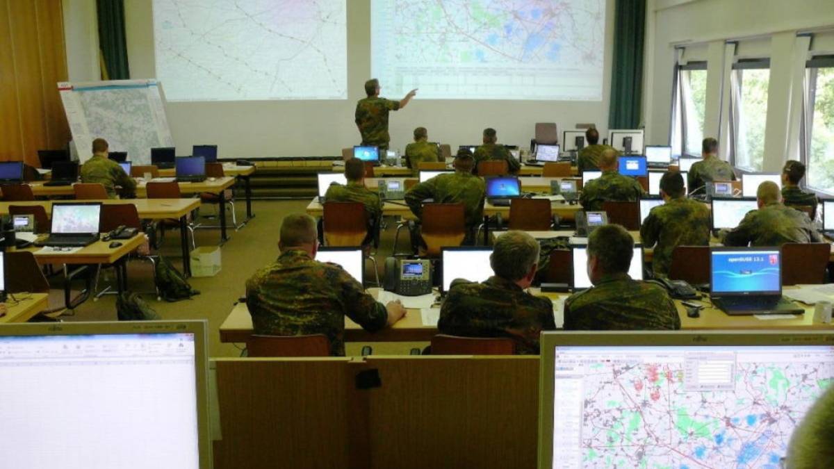 Бундесвер розслідує випадок дезертирства. Прапорщик, кандидат у офіцери, втік до України зі своїм обладнанням.