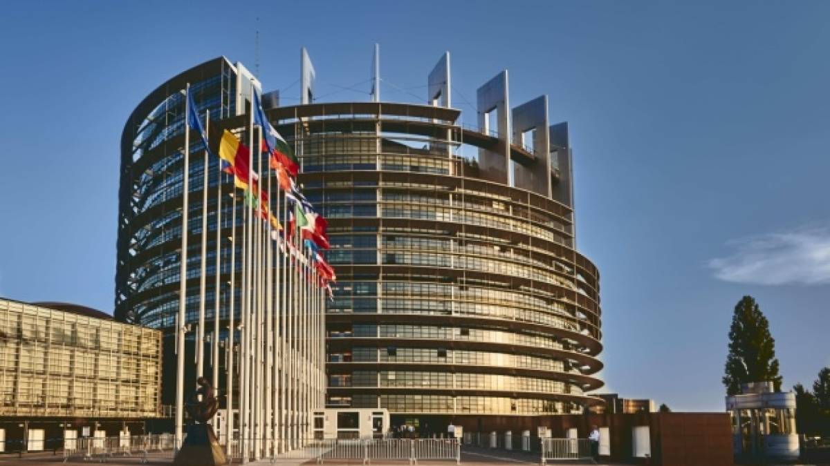Депутати Європарламенту підтримали створення «військового Шенгену» — Резолюція