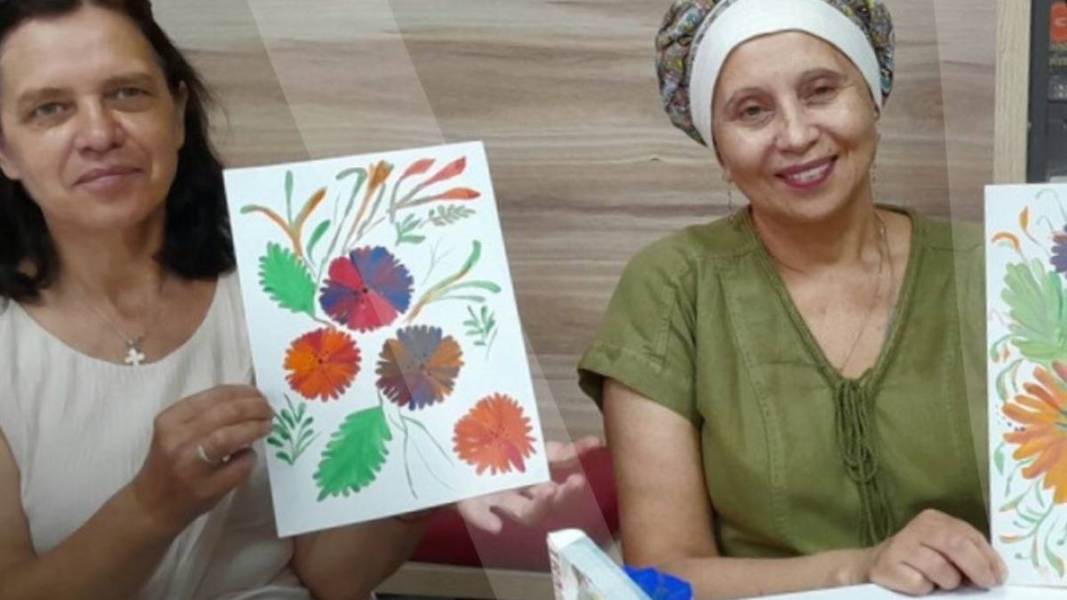 У Запоріжжі на безкоштовну арт-терапію запрошують людей старшого віку