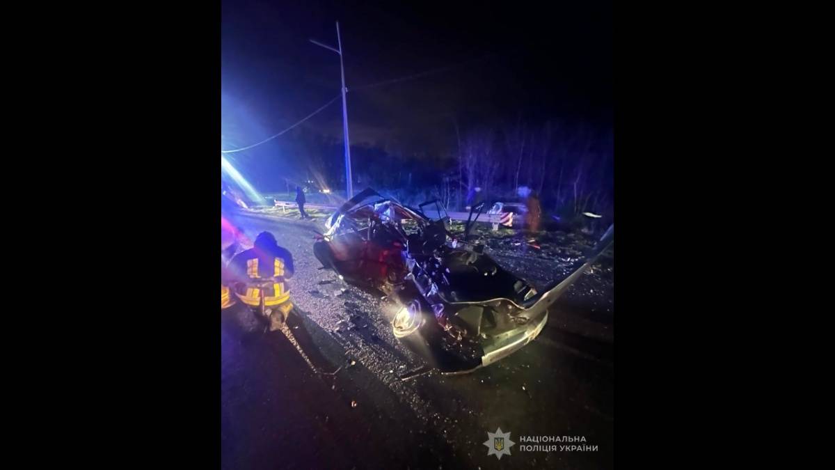 На Запоріжжі в автоаварії загинули двоє жінок, травмовані чоловік і дитина