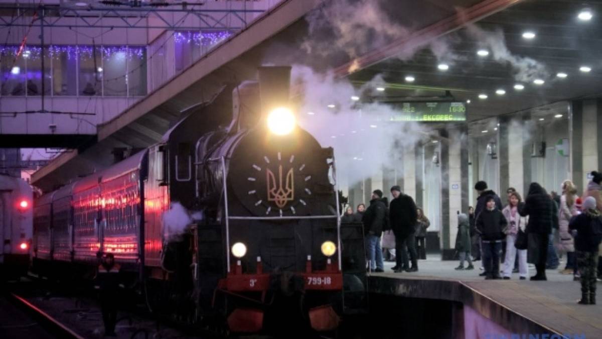 На Житомирщині з рейок зійшов вантажний поїзд: є травмовані, низка потягів змінює рух