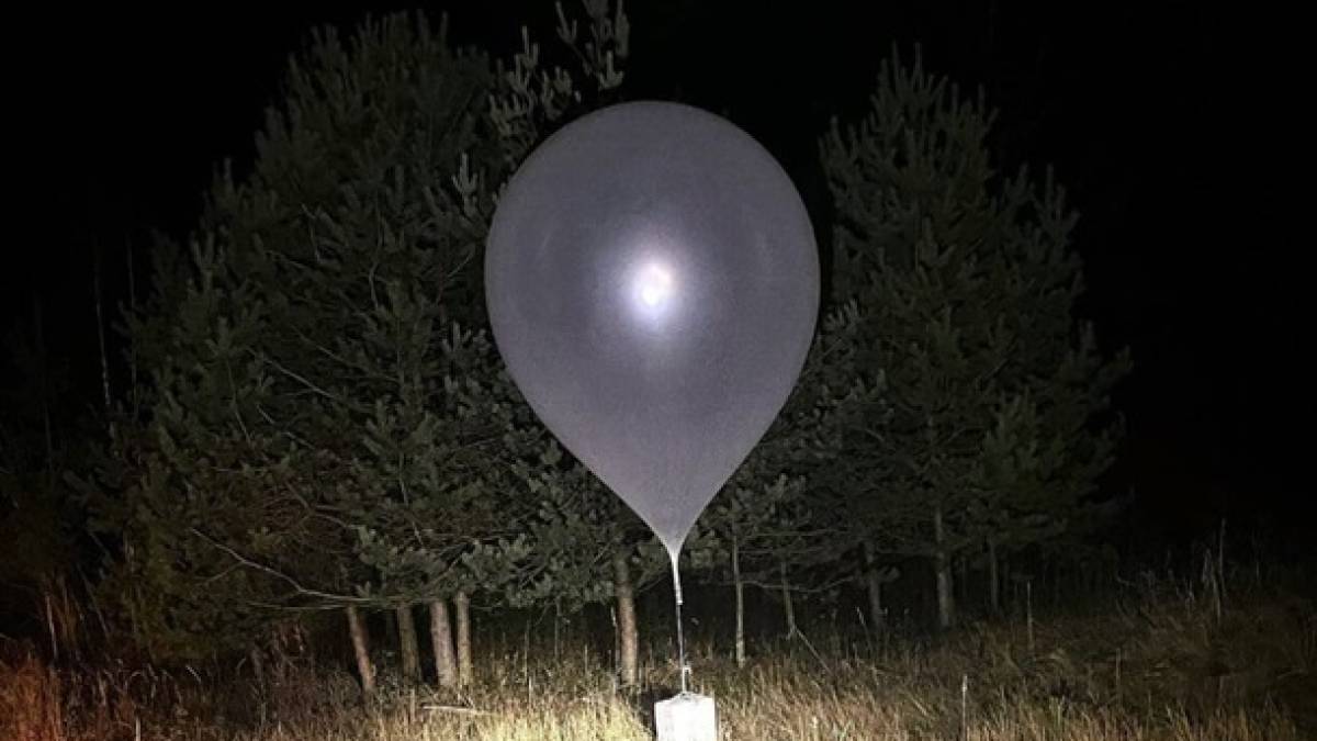 У Польщу з білорусі на Різдво залетіли майже 60 метеозондів