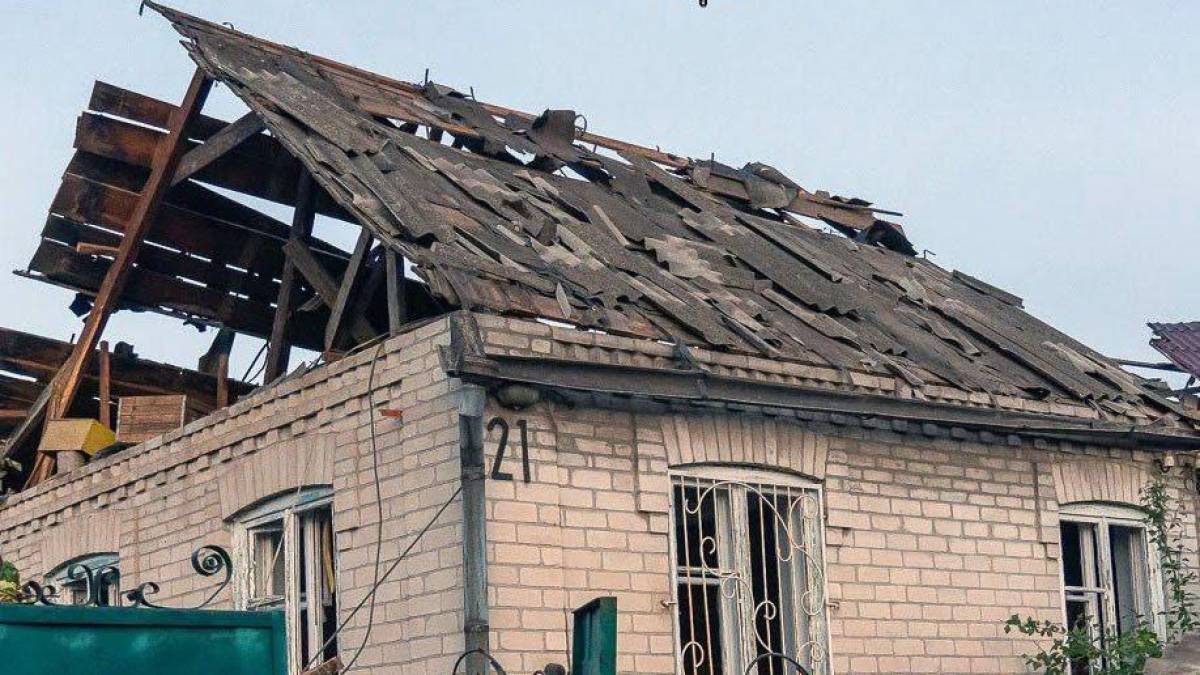Ворог вдарив по Запоріжжю, Оріхову, Гуляйполю та ще 21 населеному пункту