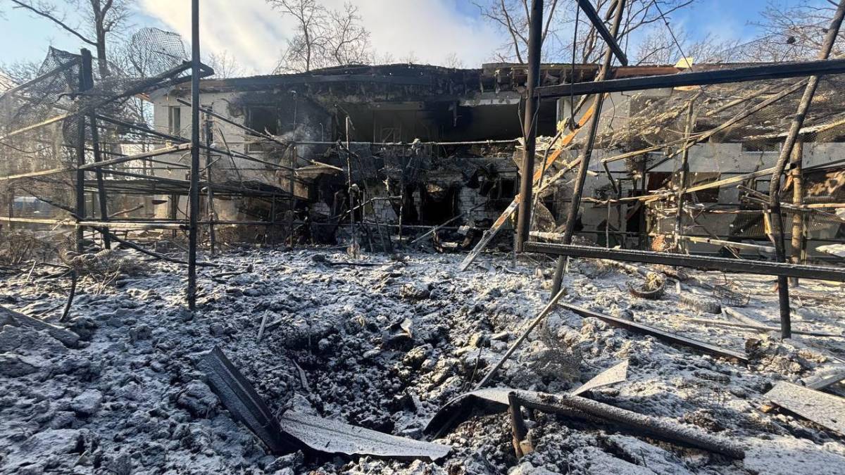 Росіяни атакували авіабомбою екопарк у передмісті Харкова