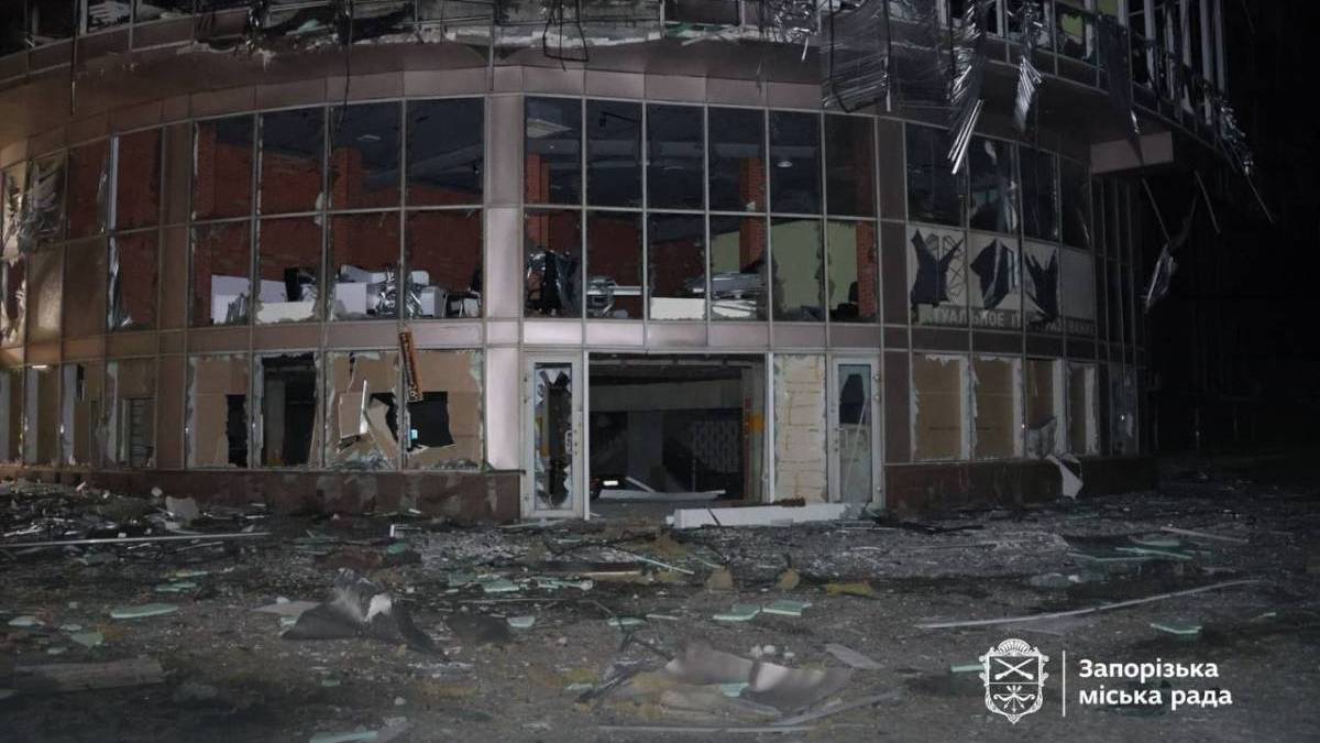 Цієї ночі відбулася одна з наймасованіших атак безпілотниками на Запоріжжя