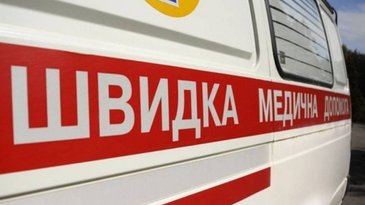 У Запоріжжі маленька дівчинка врятувала маму, викликавши «швидку»