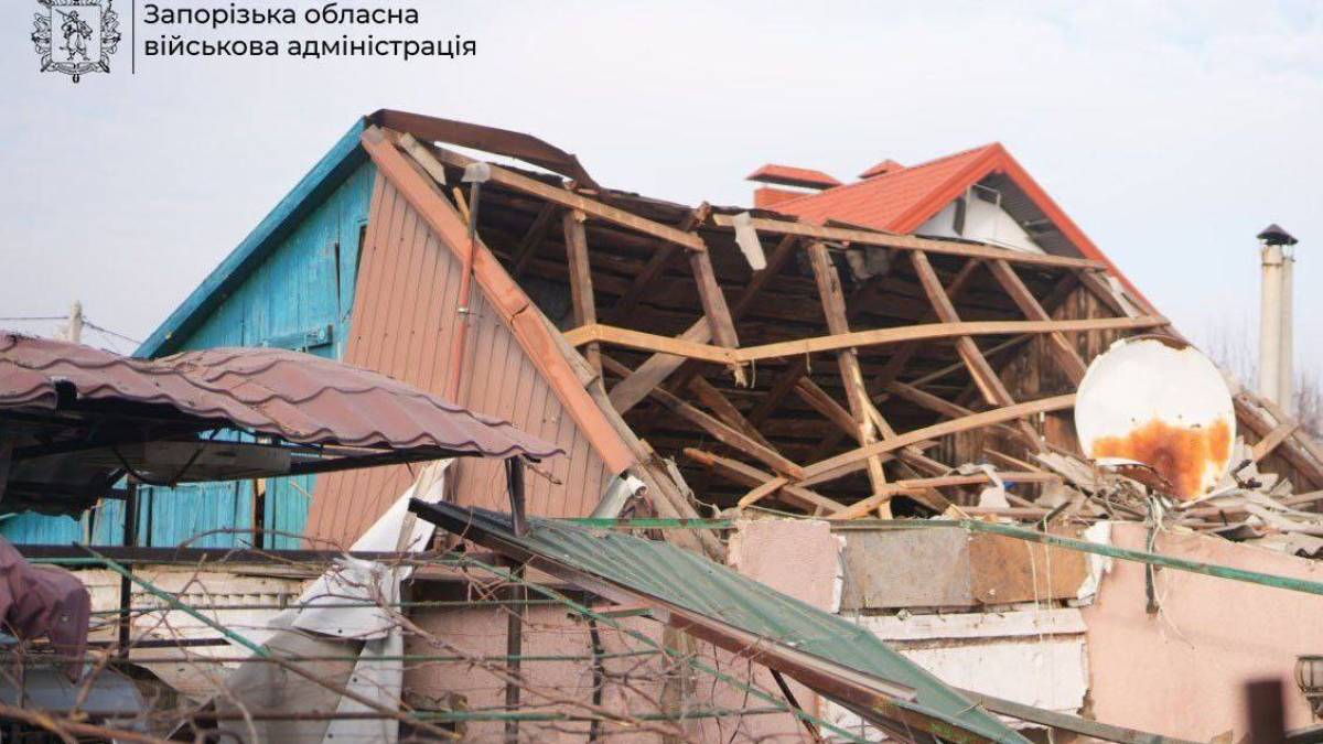 Загалом упродовж доби окупанти завдали 682 удари по 24 населених пунктах Запорізької області