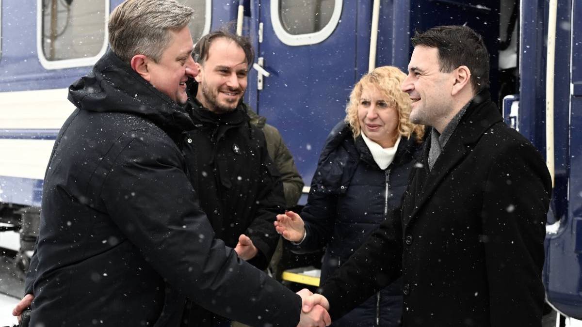 До України з візитом прибув голова МЗС Чехії