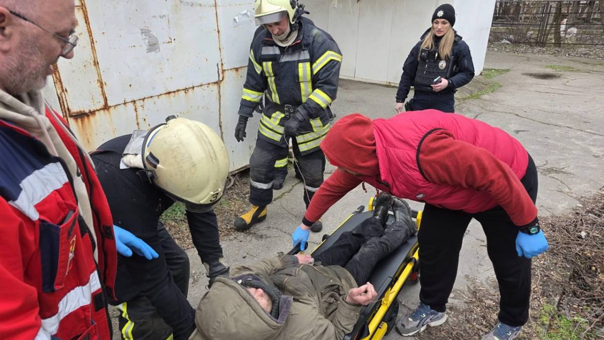 У Запоріжжі пенсіонерка потрапила у пастку