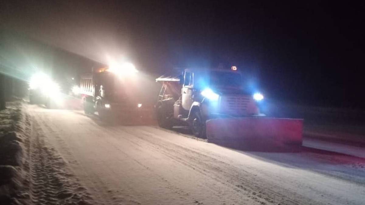 У Запоріжжі вночі на дорогах чергували 50 одиниць техніки, — міськрада