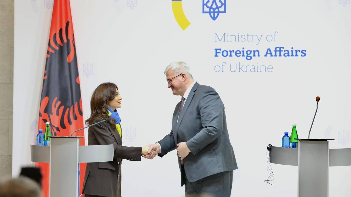 Албанія вивчає можливість долучитися до програми PURL — глава МЗС