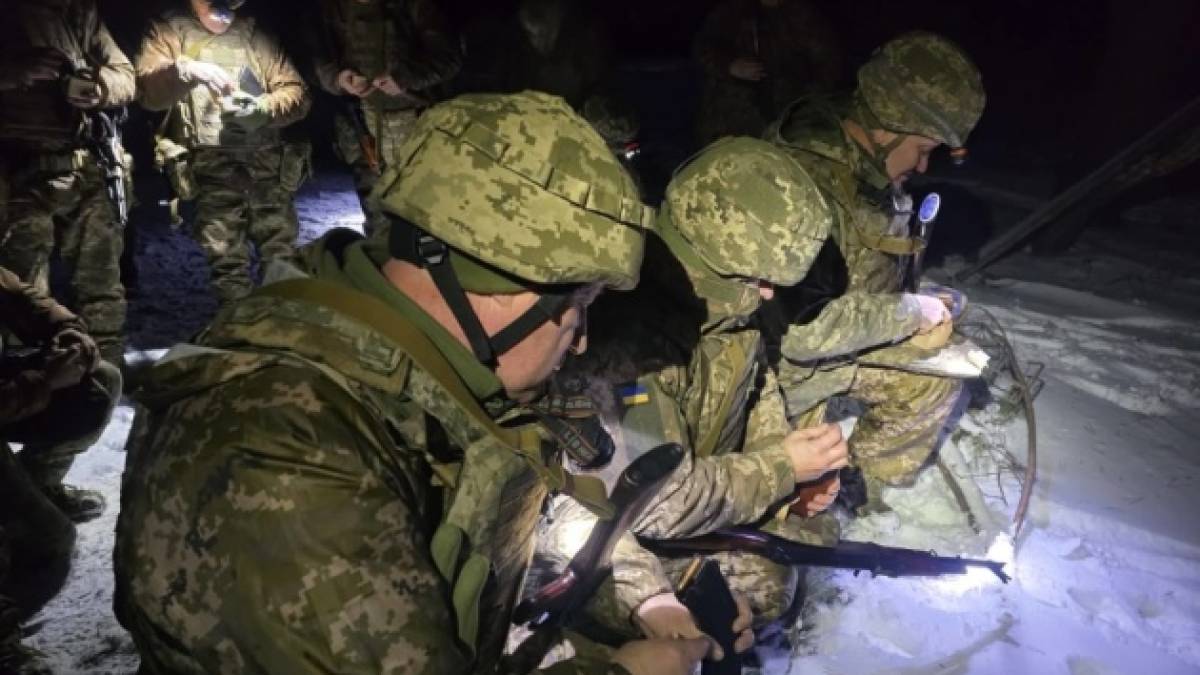 Орієнтовні втрати ворога на 21 січня: 1 229 740 (+1170) осіб, 4190 (+27) крилатих ракет, 1621 (+3) РСЗВ