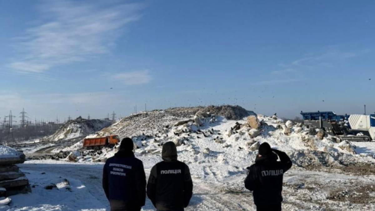 У Запорізькій області Нацполіція провела обшуки — розслідують розкрадання держкоштів на побутових відходах