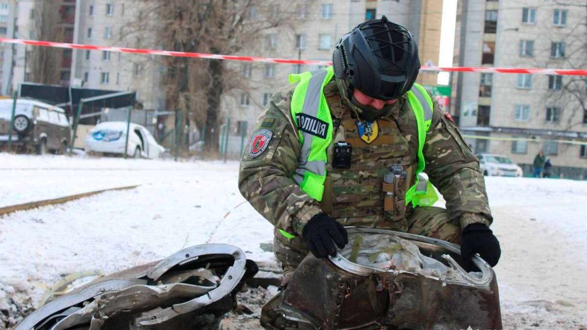 500 кг вибухівки біля будинків та АЗС: у Києві знешкодили бойову частину “Іскандера”, що не вибухнула