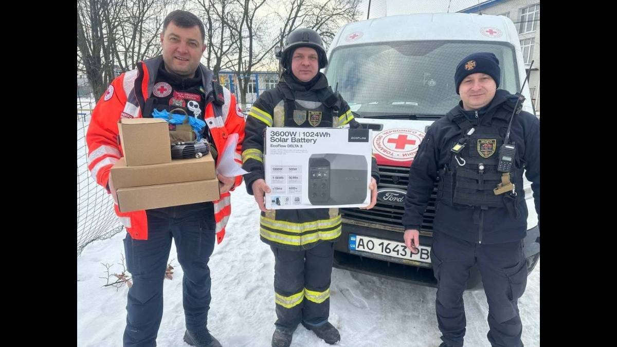 На Запоріжжі Червоний Хрест передав у громади важливе обладнання 