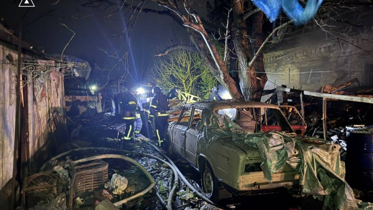 ДСНС Запорізької області: ліквідація наслідків ворожих обстрілів 29 січня
