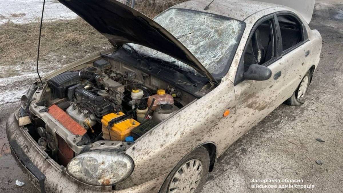 Дві людини поранені внаслідок ворожої атаки на Запоріжжя