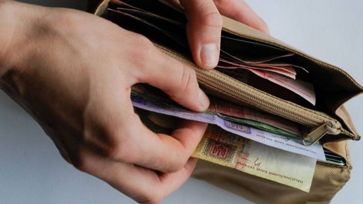 По рівню зарплати Запорізька область на восьмому місці