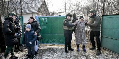 П’ятьох дітей та 15 дорослих евакуювали поліцейські з капеланами з Таврійської громади