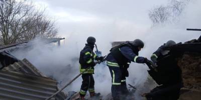 Сім пожеж виникло у Запорізькому районі внаслідок ворожих обстрілів