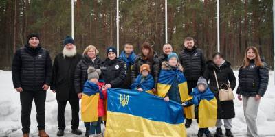 П’ятеро українських дітей віком від 4 до 15 років повернулися з ТОТ та рф — повідомляє Дмитро Лубінець